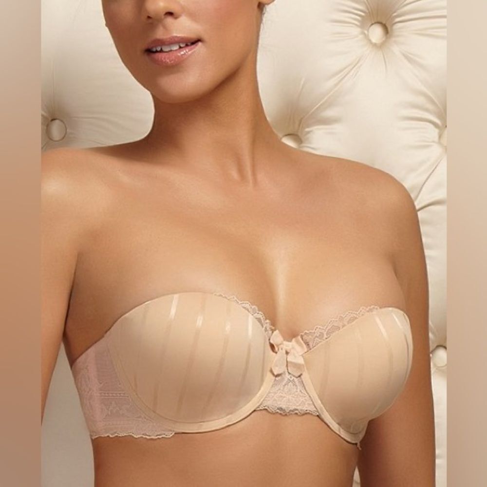 NWOT Felina Strapless Bra 36D
